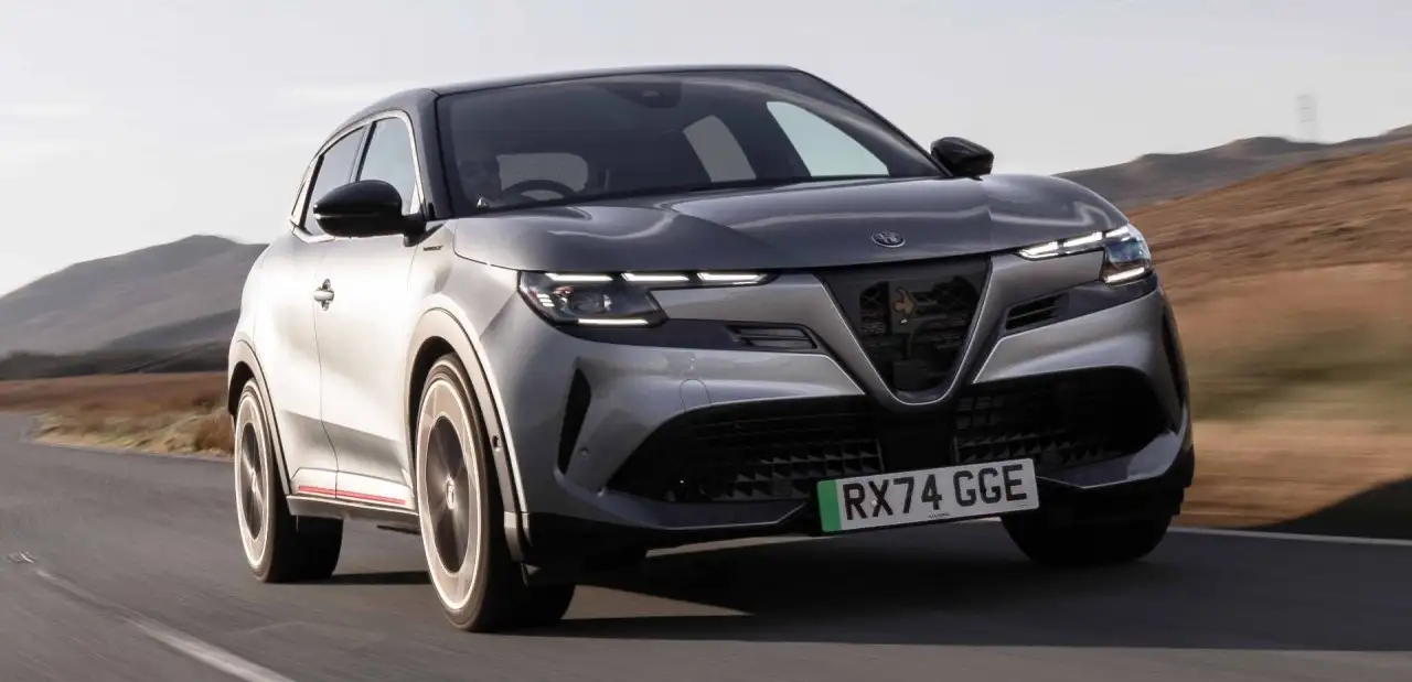 Alfa Romeo Junior Ibrida