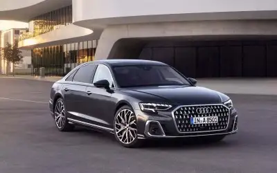 Audi S8
