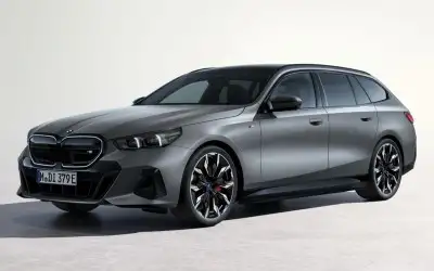 BMW i5 M60 xDrive Touring