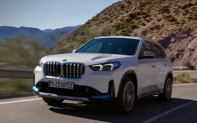 BMW iX1 xDrive30