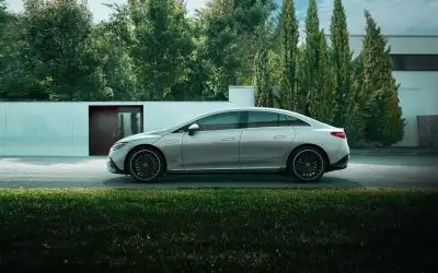 Mercedes D Segment Elektrikli Otomobiller: Mercedes D Sınıfı Elektrikli Araba Modelleri
