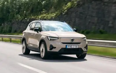 Volvo EX40