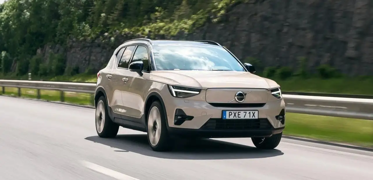Volvo EX40